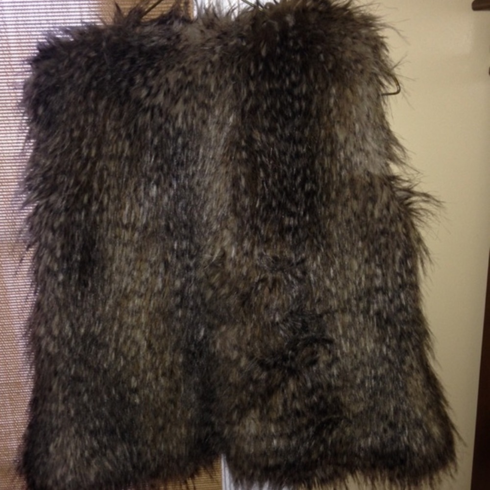 Express fur vest. - Picture 2 of 3